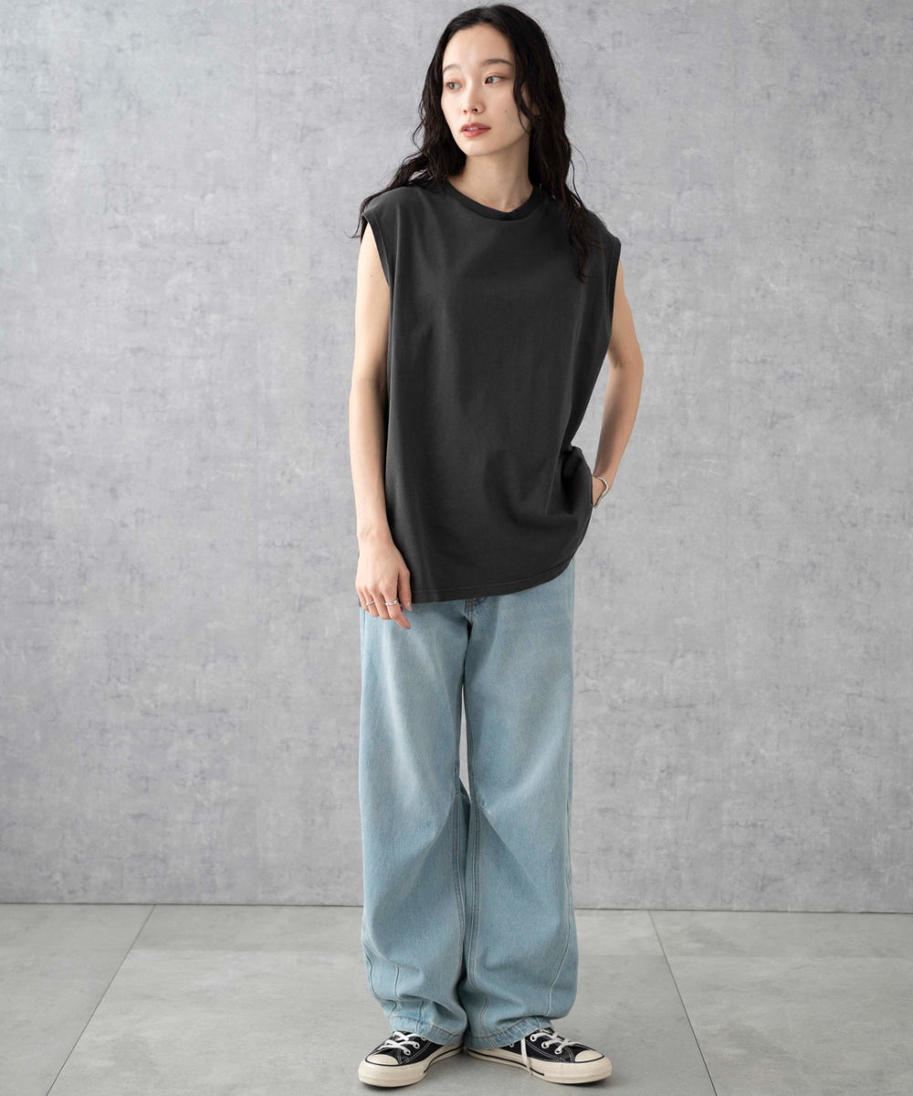 グレーその他 モデル：161cm S着用