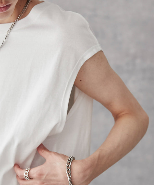 スリーブレスコットンT