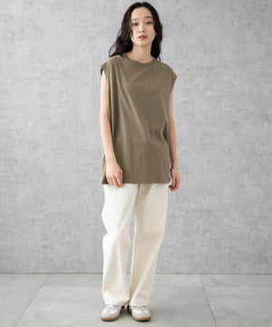 カーキ モデル：161cm S着用