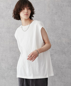 ホワイト モデル：173cm L着用