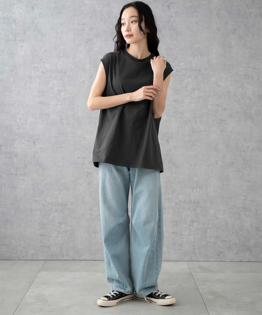 グレーその他 モデル：161cm S着用