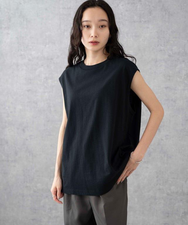 ブラック モデル：161cm S着用