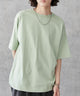 リラックスフィットコットンT/グリーンその他 モデル：173cm L着用