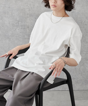 ホワイト モデル：173cm L着用