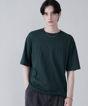 Dグリーン モデル：180cm L着用