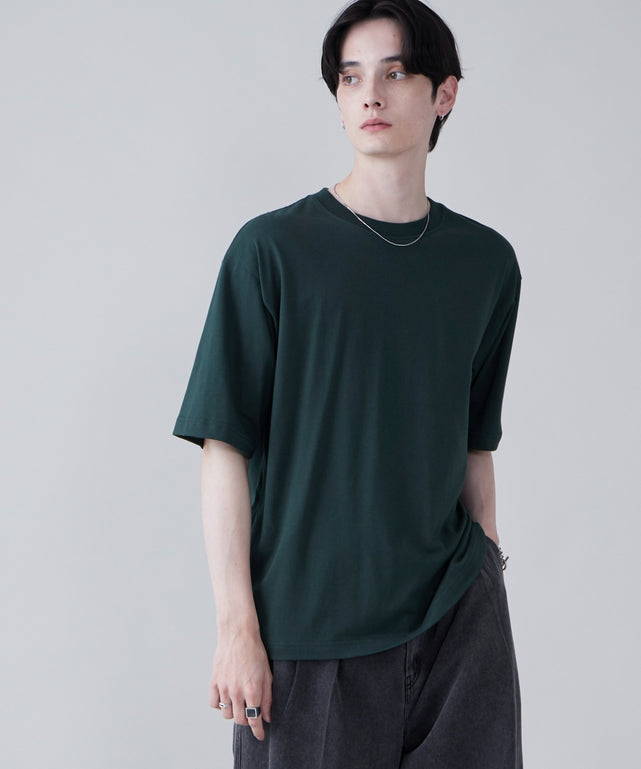 Dグリーン モデル：180cm L着用