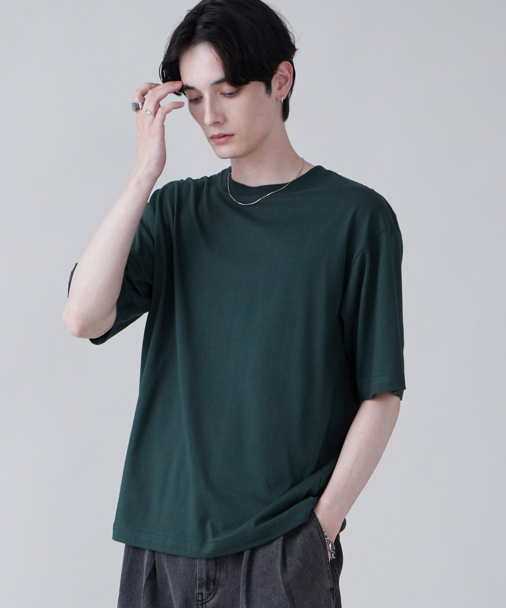 Dグリーン モデル：180cm L着用