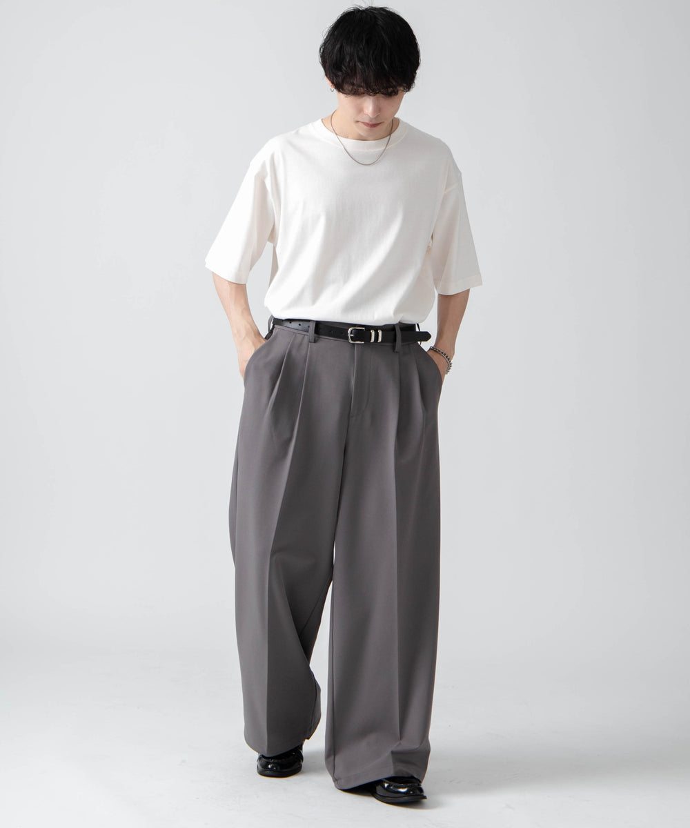 ホワイトその他 モデル：175cm L着用