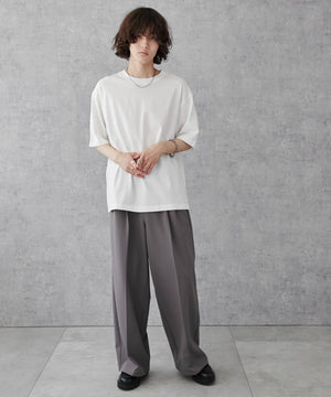 ホワイト モデル：173cm L着用