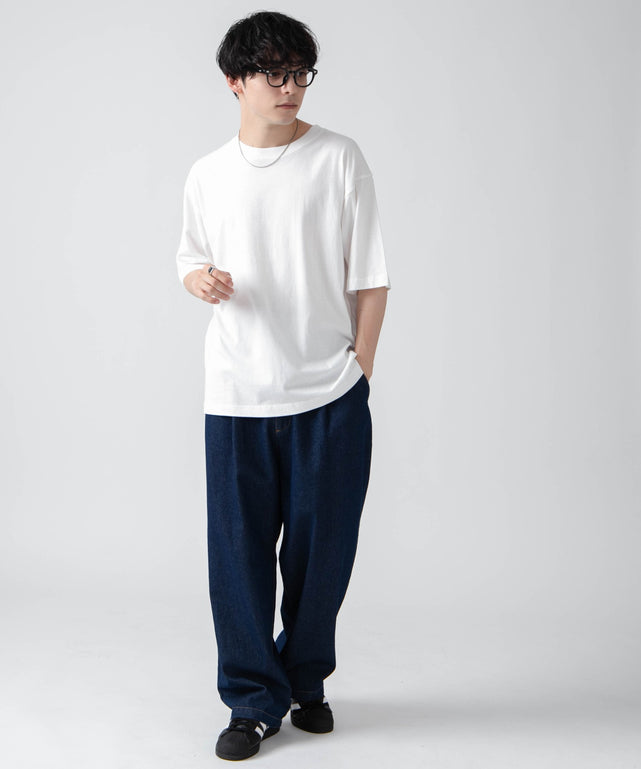 ホワイト モデル：175cm L着用