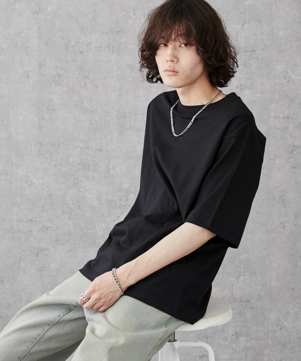 ブラック モデル：173cm L着用