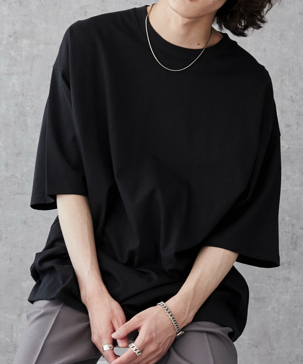 ブラック モデル：173cm L着用