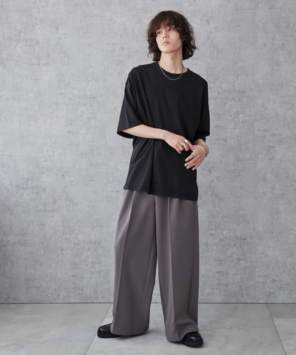 ブラックその他 モデル：173cm L着用