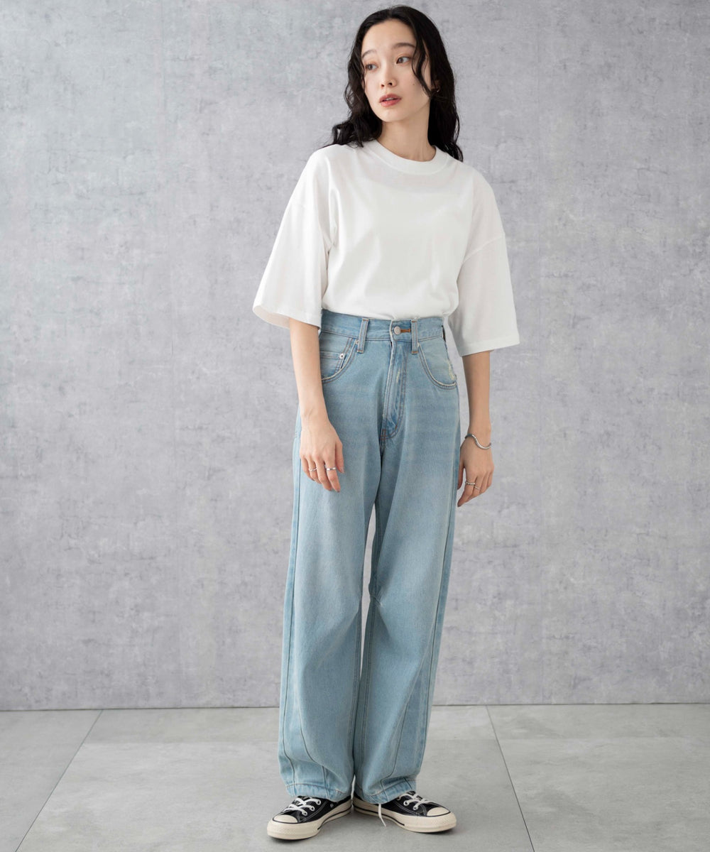 ホワイト モデル：161cm S着用