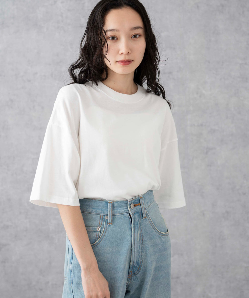 ホワイト モデル：161cm S着用