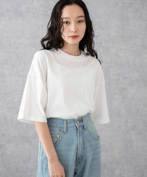 ホワイト モデル：161cm S着用