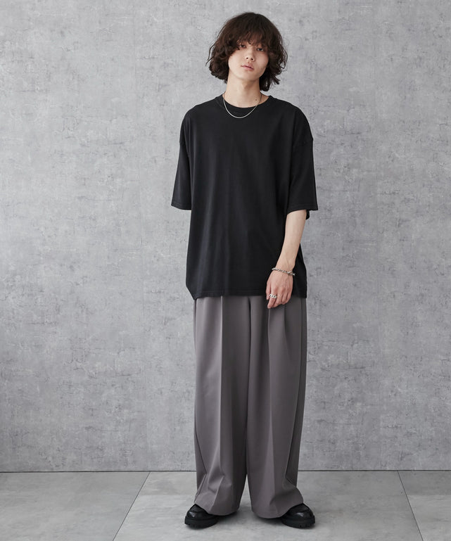 ブラックその他 モデル：173cm L着用