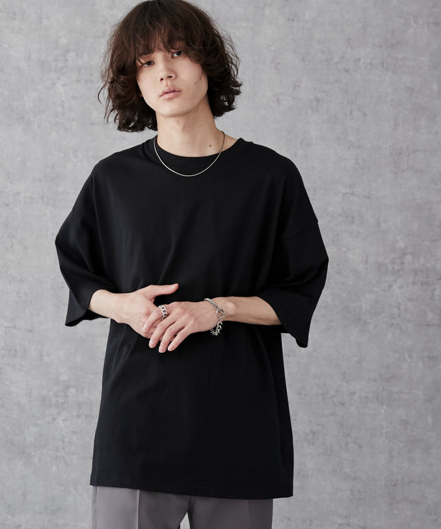 ブラック モデル：173cm L着用