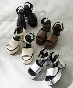 ストーム付きヒールサンダル