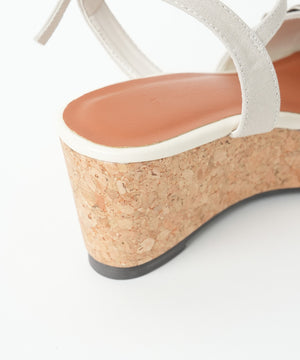 ウェッジソールフリルサンダル