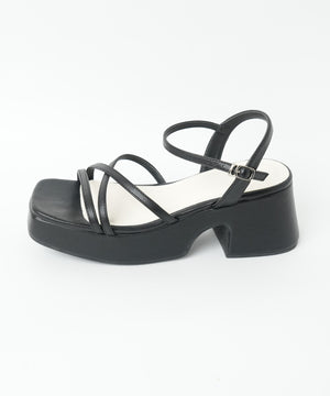 バルキーヒール細ストラップサンダル