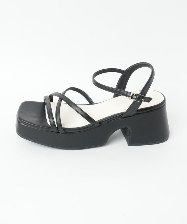 バルキーヒール細ストラップサンダル