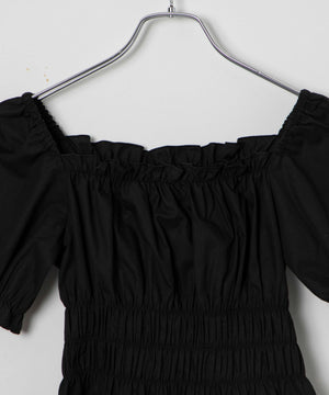 オフショルシャーリングブラウス