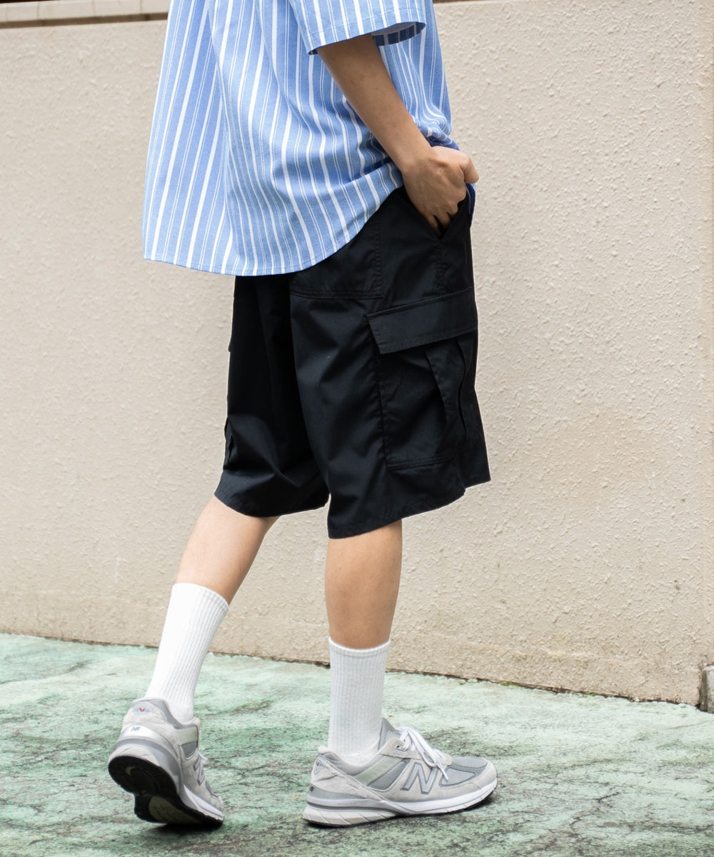 ブラック モデル：180cm L着用