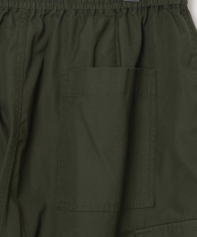 ワイドカーゴショーツ