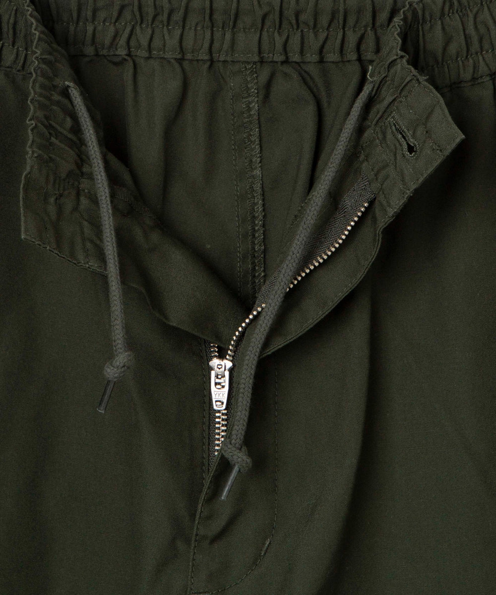 ワイドカーゴショーツ