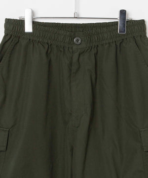 ワイドカーゴショーツ