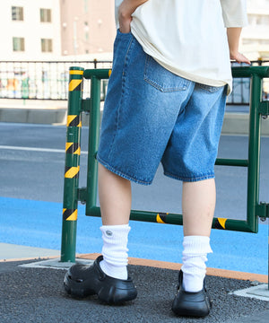 デニム中濃加工色 モデル：160cm L着用