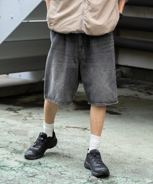 グレー モデル：180cm L着用