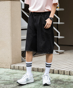 ブラック モデル：180cm L着用