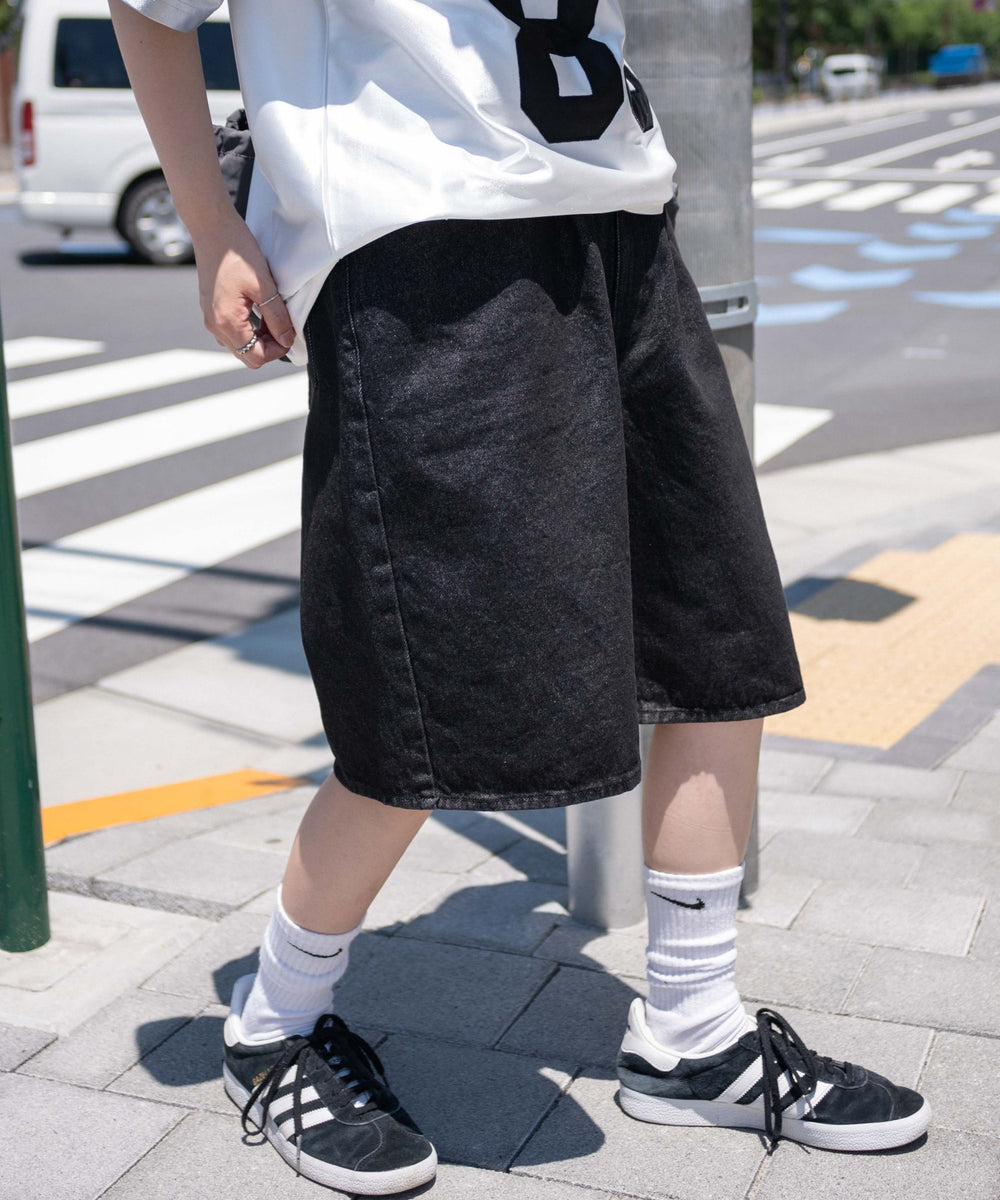 ブラック　モデル:155cm L着用