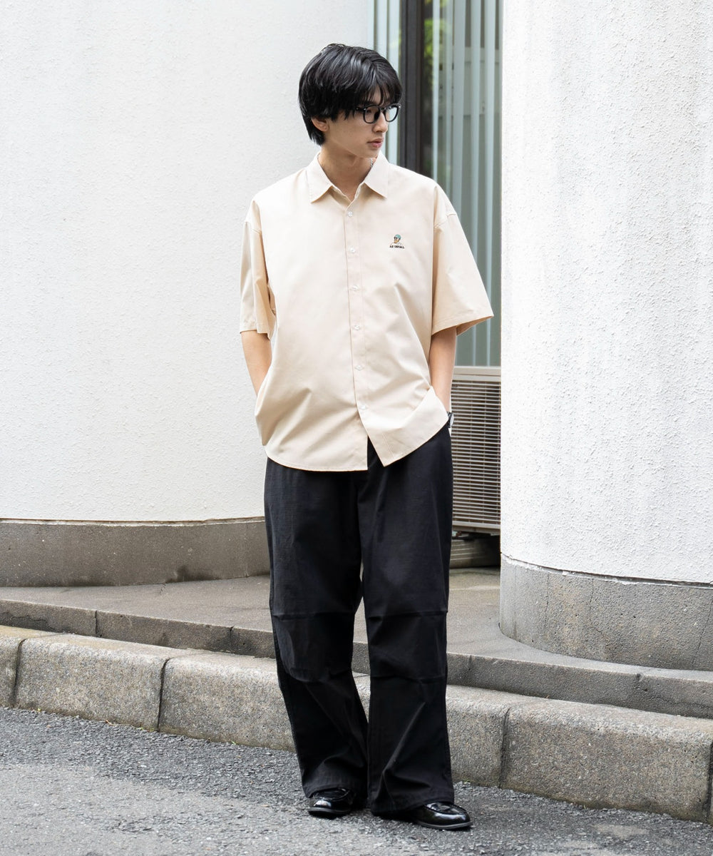 ベージュ モデル：180cm L着用