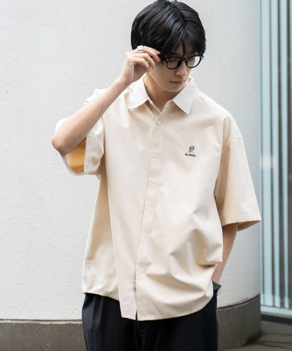 ベージュ モデル：180cm L着用