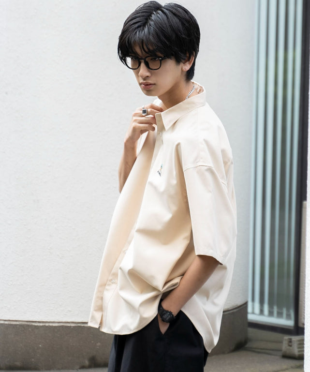 ベージュ モデル：180cm L着用