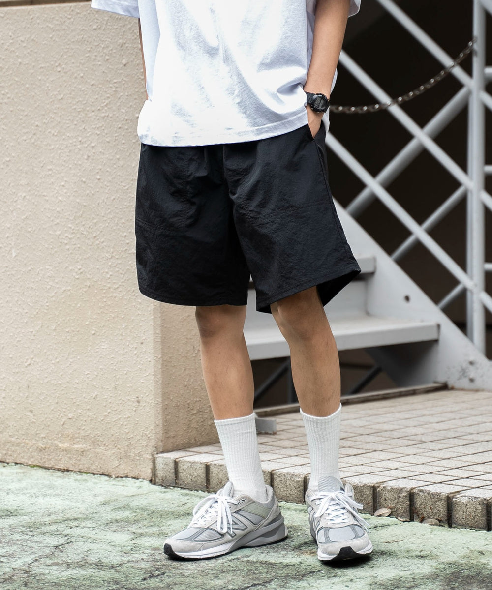 ブラック モデル：180cm L着用