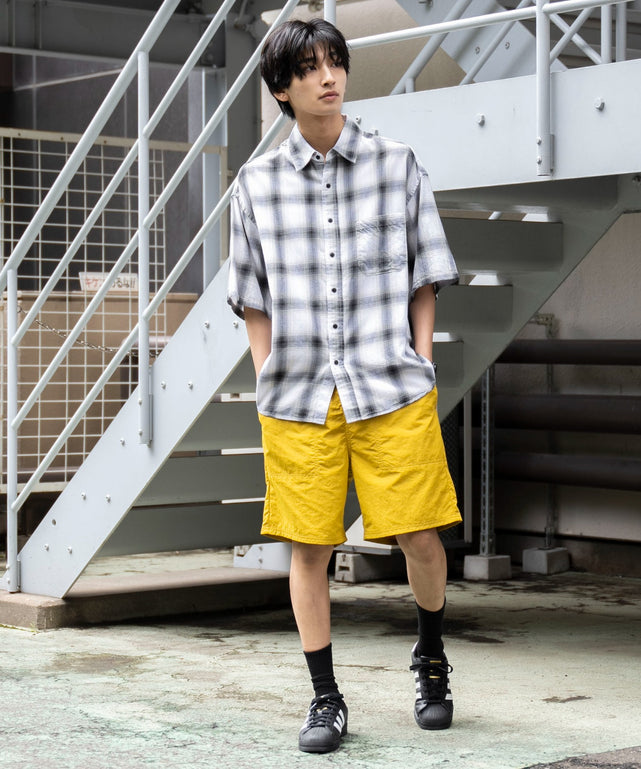 マスタード モデル：180cm L着用