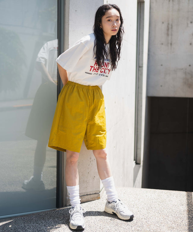 マスタード モデル：161cm M着用