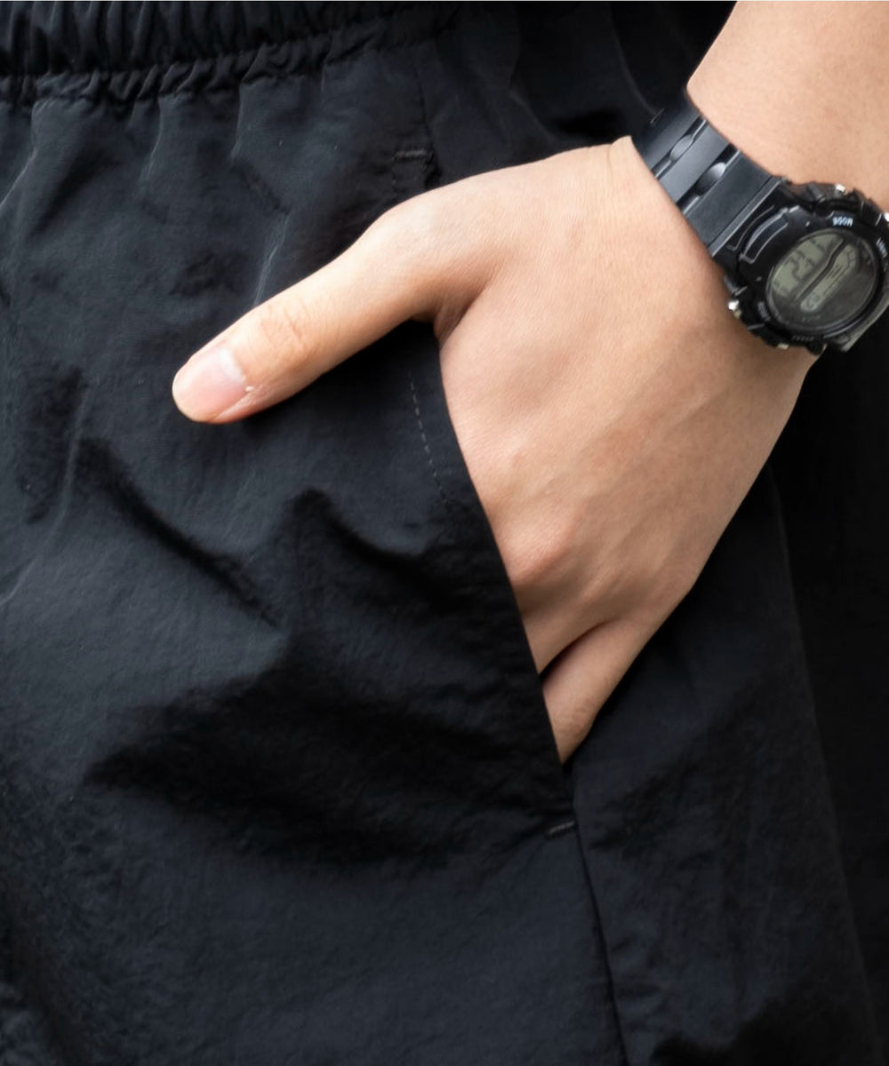 ブルーその他 モデル：180cm L着用