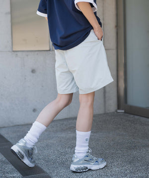 ブルーその他 モデル：161cm M着用