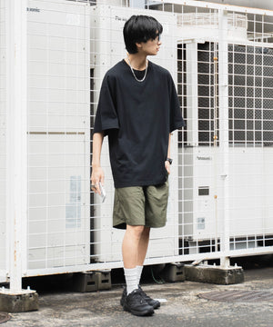 オリーブ モデル：180cm L着用