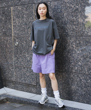 Lパープル モデル：161cm M着用