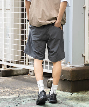 Dグレー モデル：180cm L着用