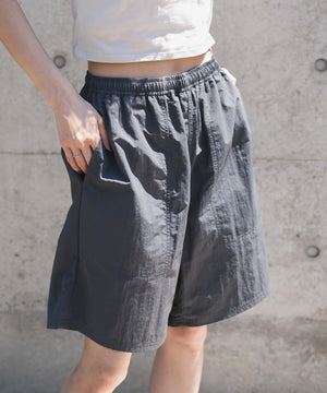 Dグレー モデル：161cm M着用