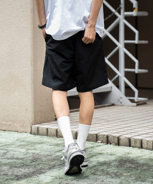 ブラック モデル：180cm L着用