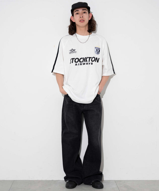 ホワイト モデル：174cm L着用