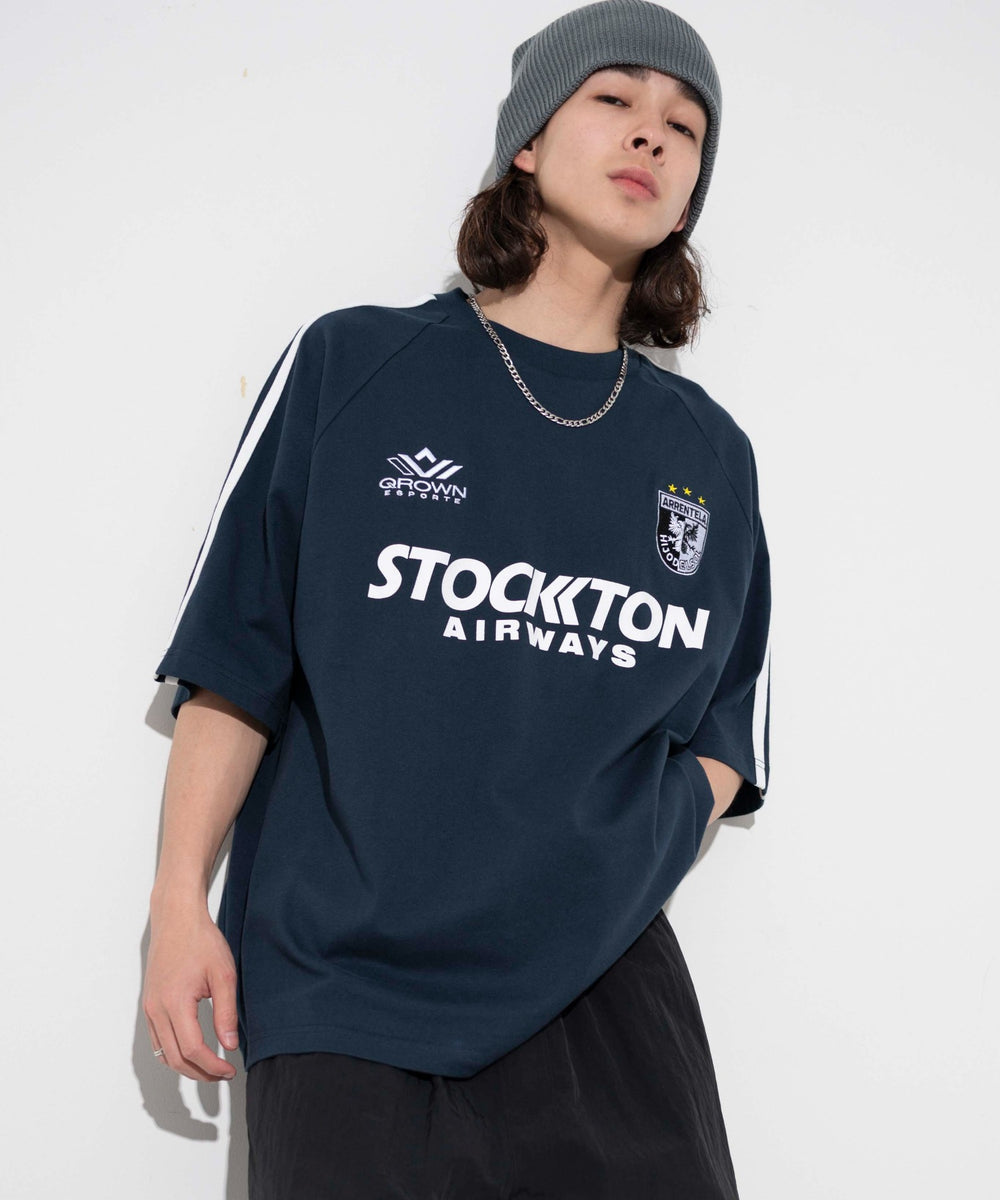 ネイビー モデル：174cm L着用